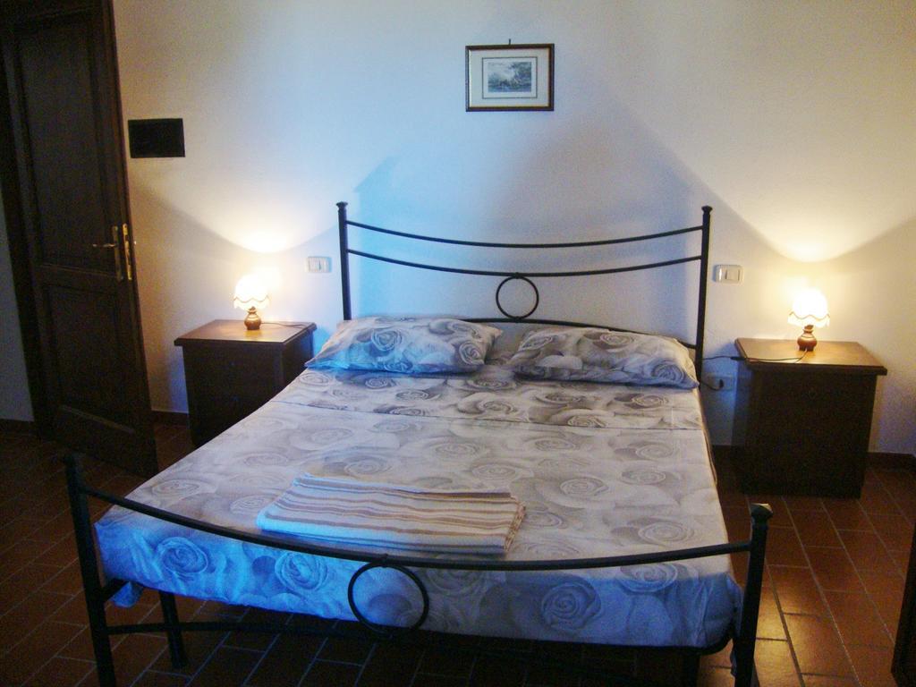 Agriturismo Podere Selvette カンパニャーティコ エクステリア 写真