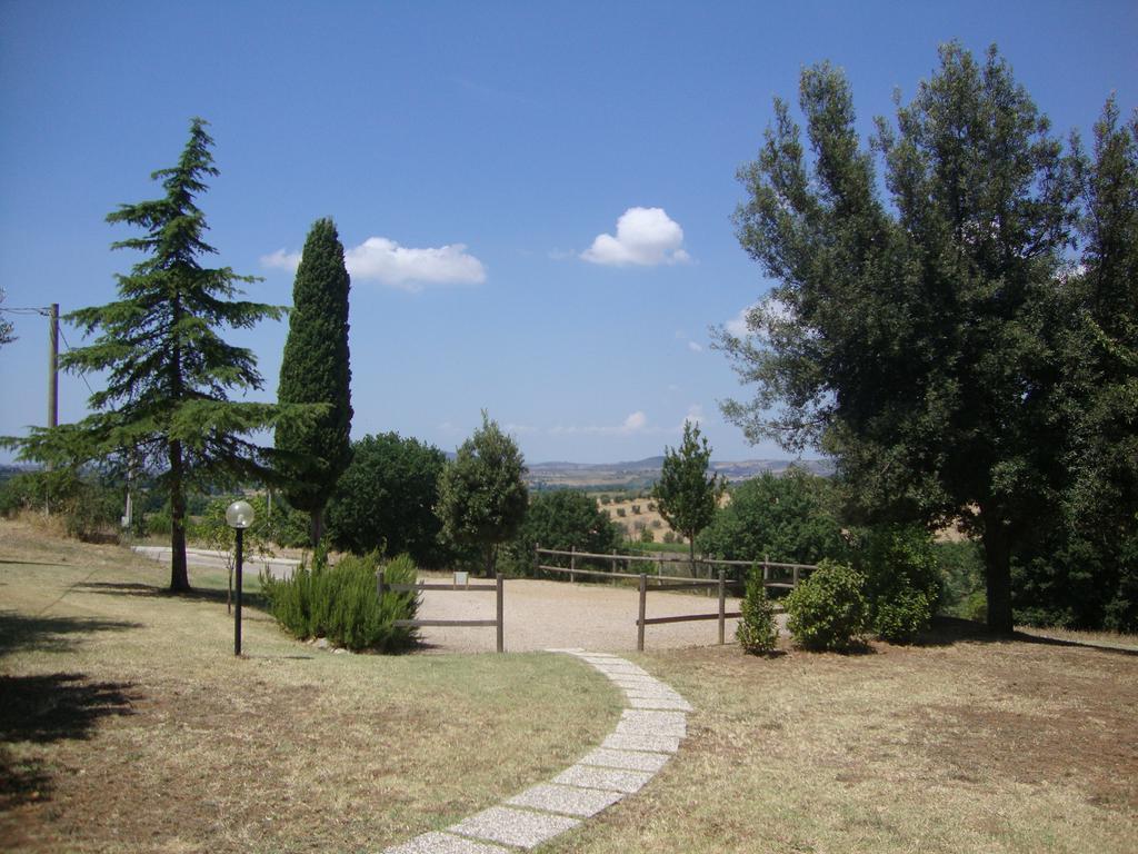 Agriturismo Podere Selvette カンパニャーティコ エクステリア 写真