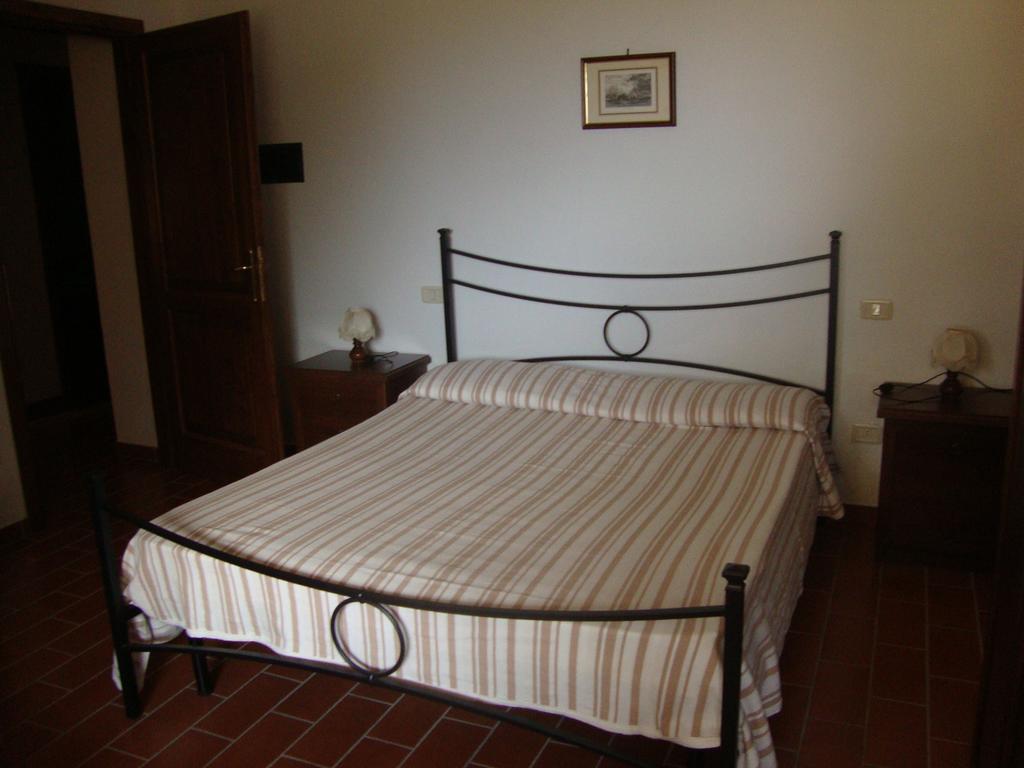 Agriturismo Podere Selvette カンパニャーティコ エクステリア 写真